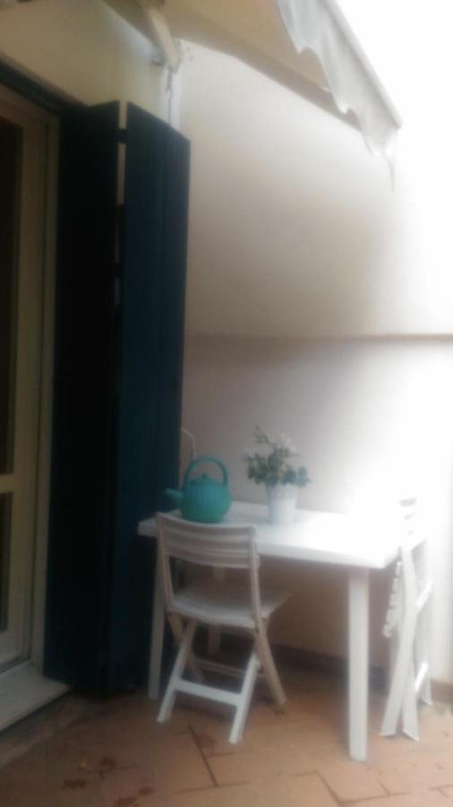 Bilocale Centro Storico Appartement Pesaro Buitenkant foto