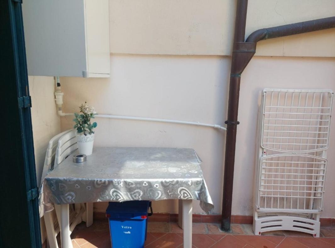 Bilocale Centro Storico Appartement Pesaro Buitenkant foto