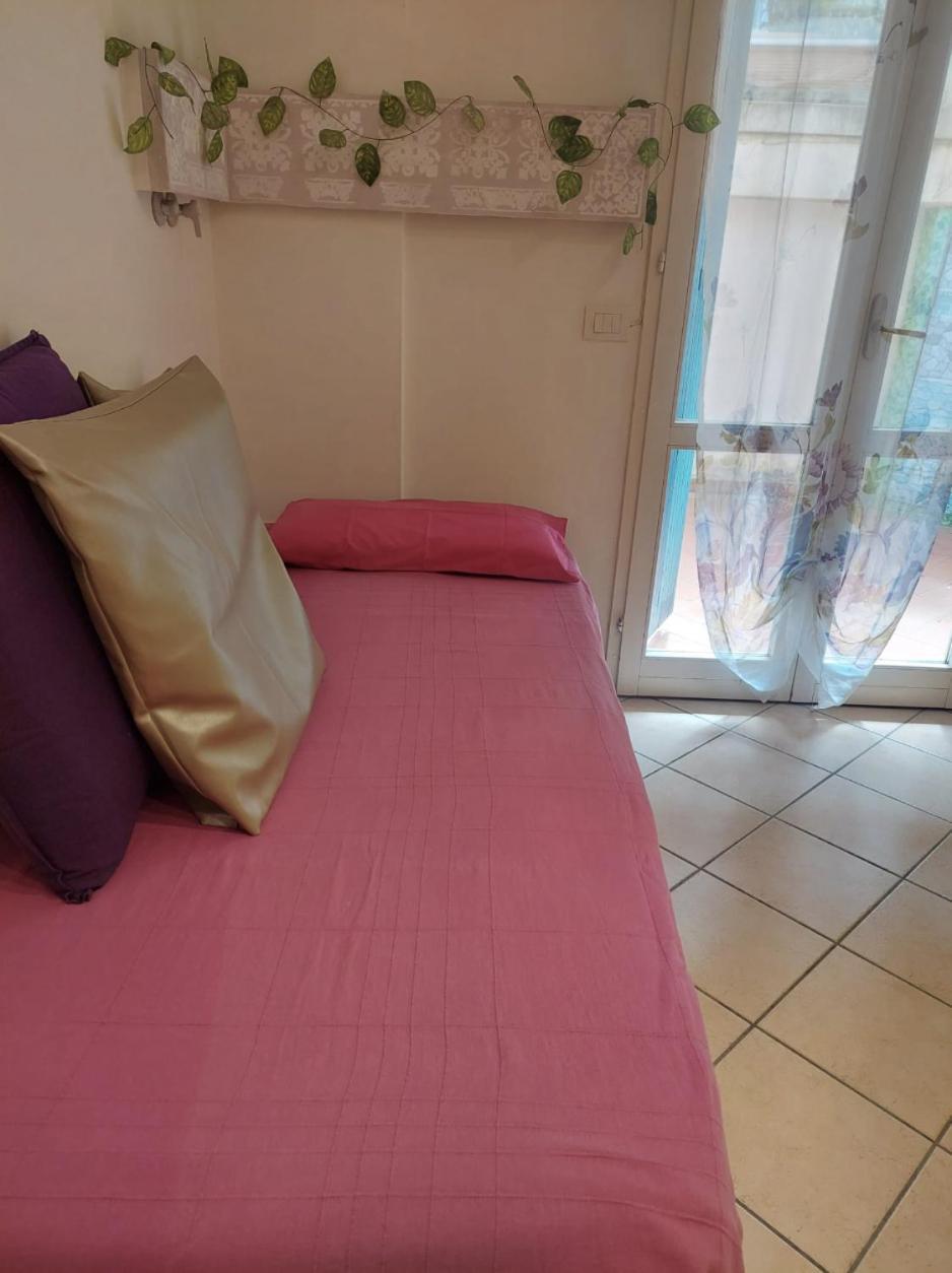 Bilocale Centro Storico Appartement Pesaro Buitenkant foto
