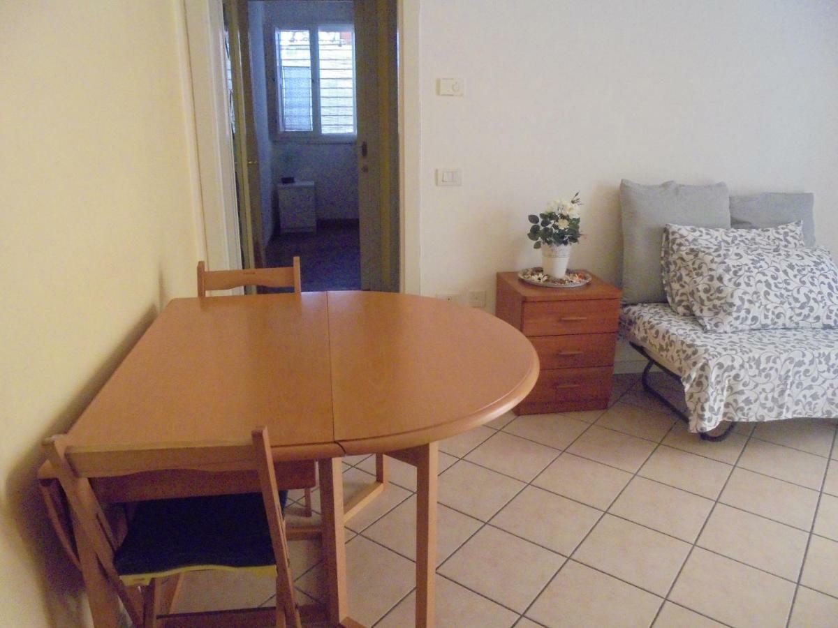 Bilocale Centro Storico Appartement Pesaro Buitenkant foto